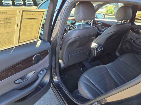 Used 2020 Mercedes-Benz GLC 300 4MATIC image 15