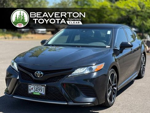 Used 2024 Toyota Camry SE AWD/4WD image 1