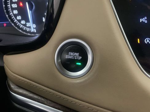 Used 2022 Cadillac XT5 Sportv w/ Platinum Package AWD/4WD image 11