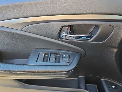 Used 2019 Honda Ridgeline RTL-T image 32