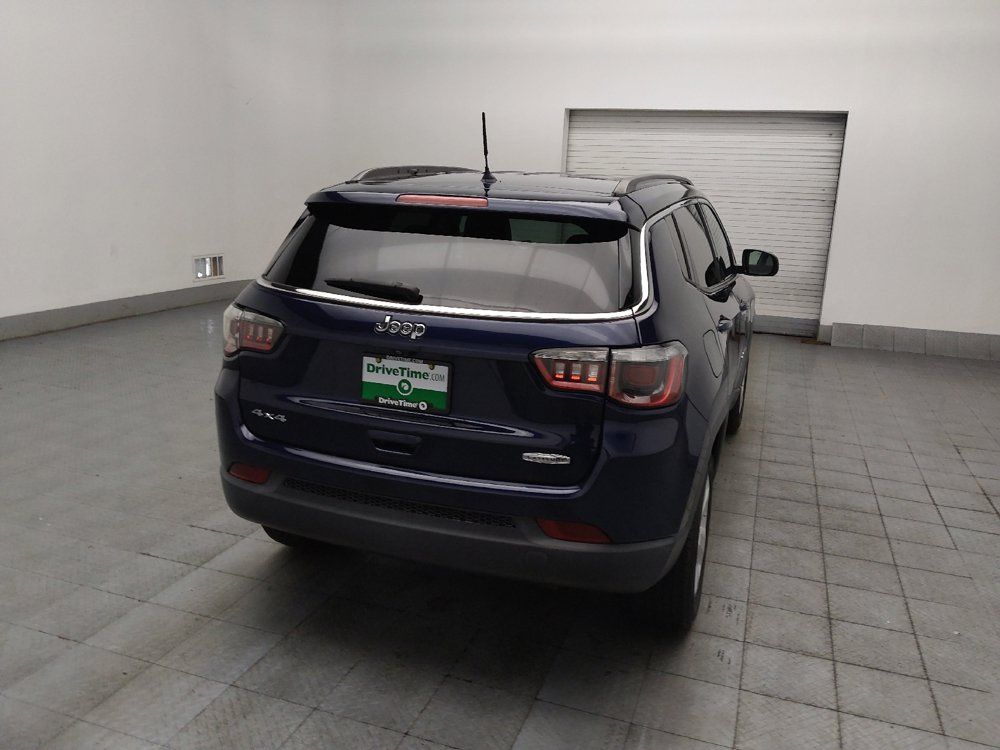 Used 2018 Jeep Compass Latitude w/ Cold Weather Group AWD/4WD image 7