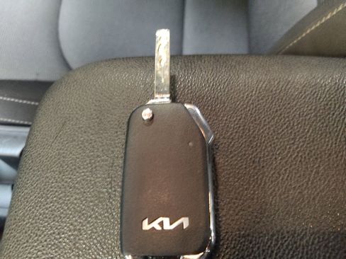 Used 2023 Kia Forte LXS FWD image 32