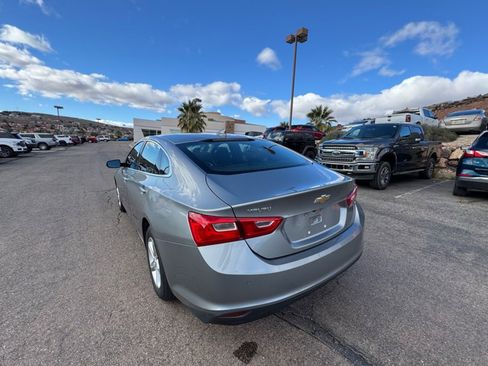 Used 2024 Chevrolet Malibu LT image 3