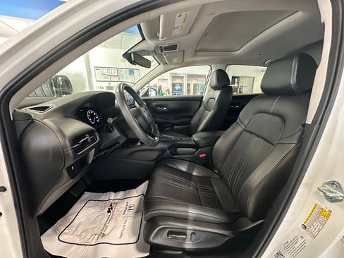 Used 2024 Honda HR-V EX-L image 8