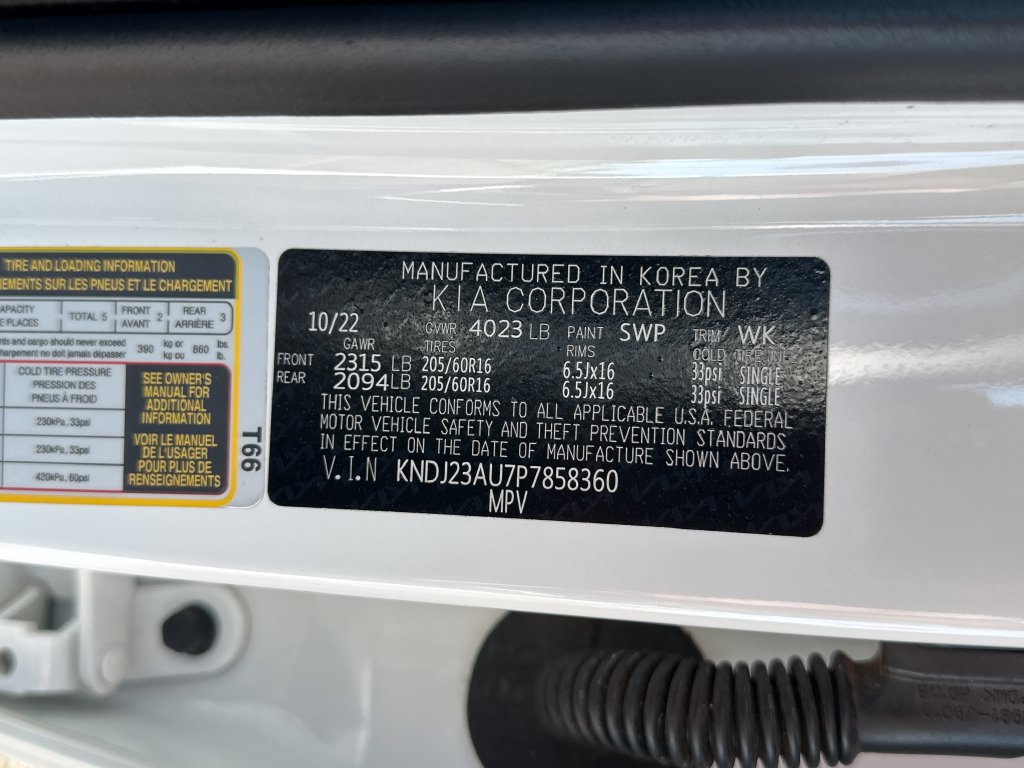 Used 2023 Kia Soul LX w/ LX Technology Package FWD image 22