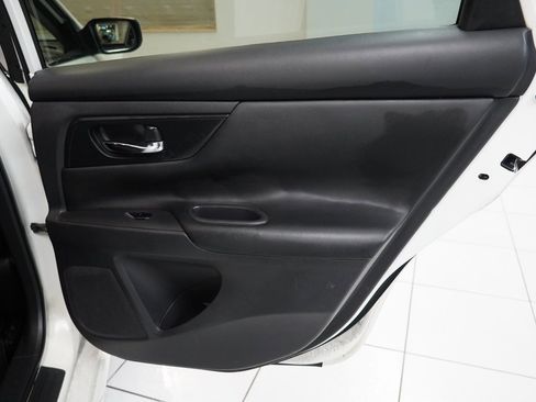 Used 2016 Nissan Altima 2.5 S w/ Power Driver Seat Package image 27