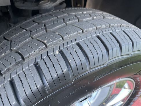 Used 2013 Ford F150 XLT w/ Luxury Equipment Group image 16