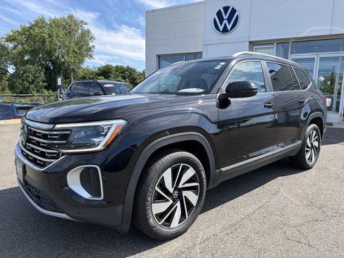 Certified 2024 Volkswagen Atlas SEL AWD/4WD image 8