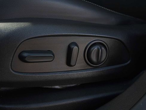 Used 2019 GMC Acadia SLT image 12