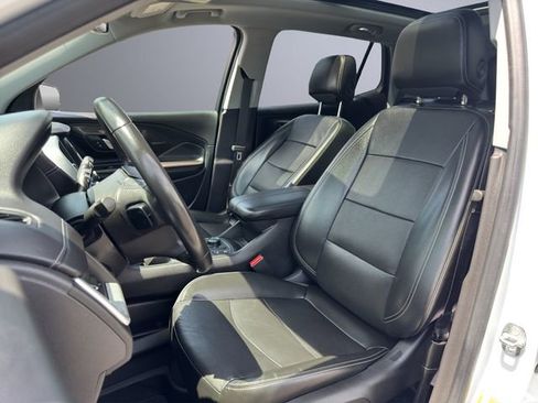 Used 2022 GMC Terrain SLT w/ Infotainment Package II AWD/4WD image 14