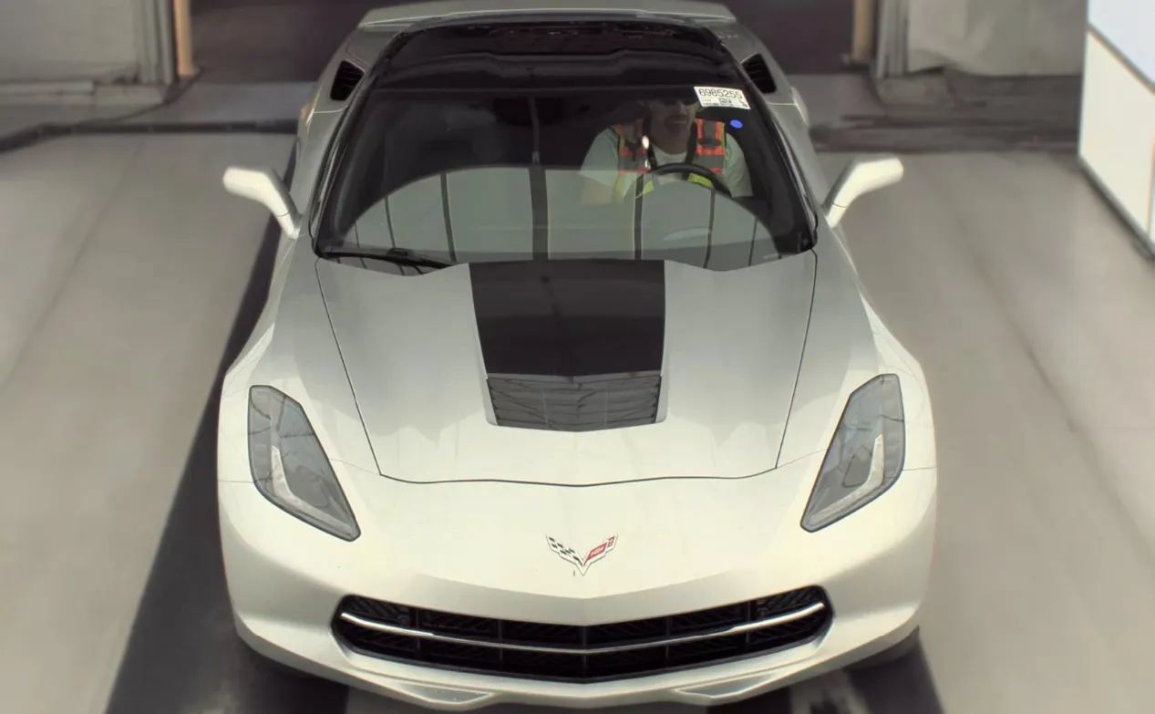 Used 2016 Chevrolet Corvette Stingray Coupe w/ 2LT Preferred Equipment Group RWD image 5