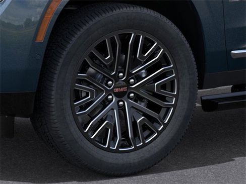 New 2026 GMC Yukon Denali w/ Sun & Power Step Package image 9