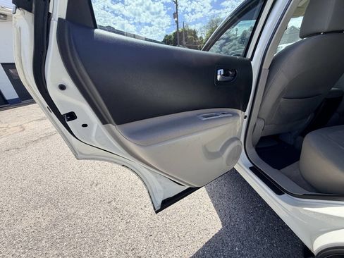Used 2011 Nissan Rogue S AWD/4WD image 33