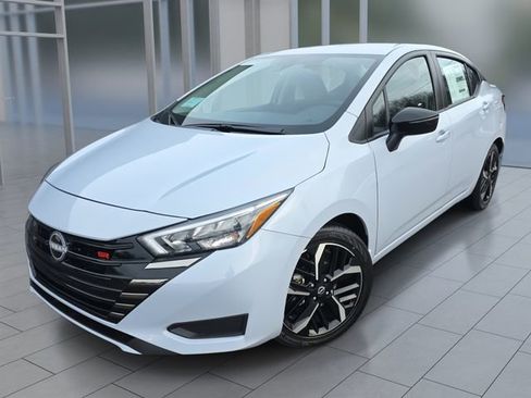 New 2025 Nissan Versa SR w/ Trunk Package image 1