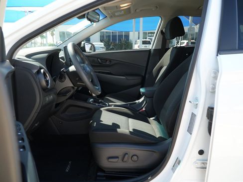 Used 2023 Hyundai Kona SEL image 15