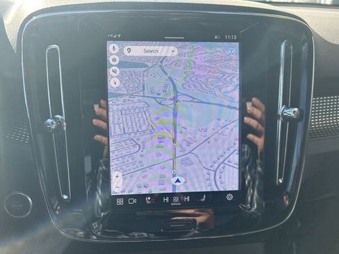 Certified 2025 Volvo XC40 B5 Plus image 22