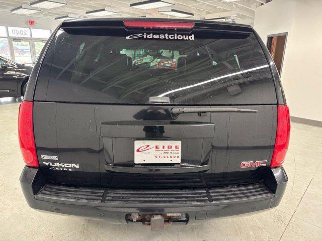 Used 2007 GMC Yukon SLT w/ SLT Preferred Equipment Group AWD/4WD image 11