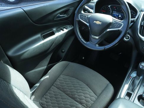 Used 2020 Chevrolet Equinox LT image 11