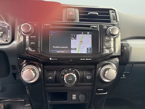 Used 2019 Toyota 4Runner TRD Off-Road Premium w/ Wilderness Package image 19