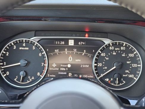 New 2025 Nissan Pathfinder SL w/ Black Appearance Package image 18