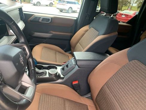 Used 2022 Ford Bronco Outer Banks image 8