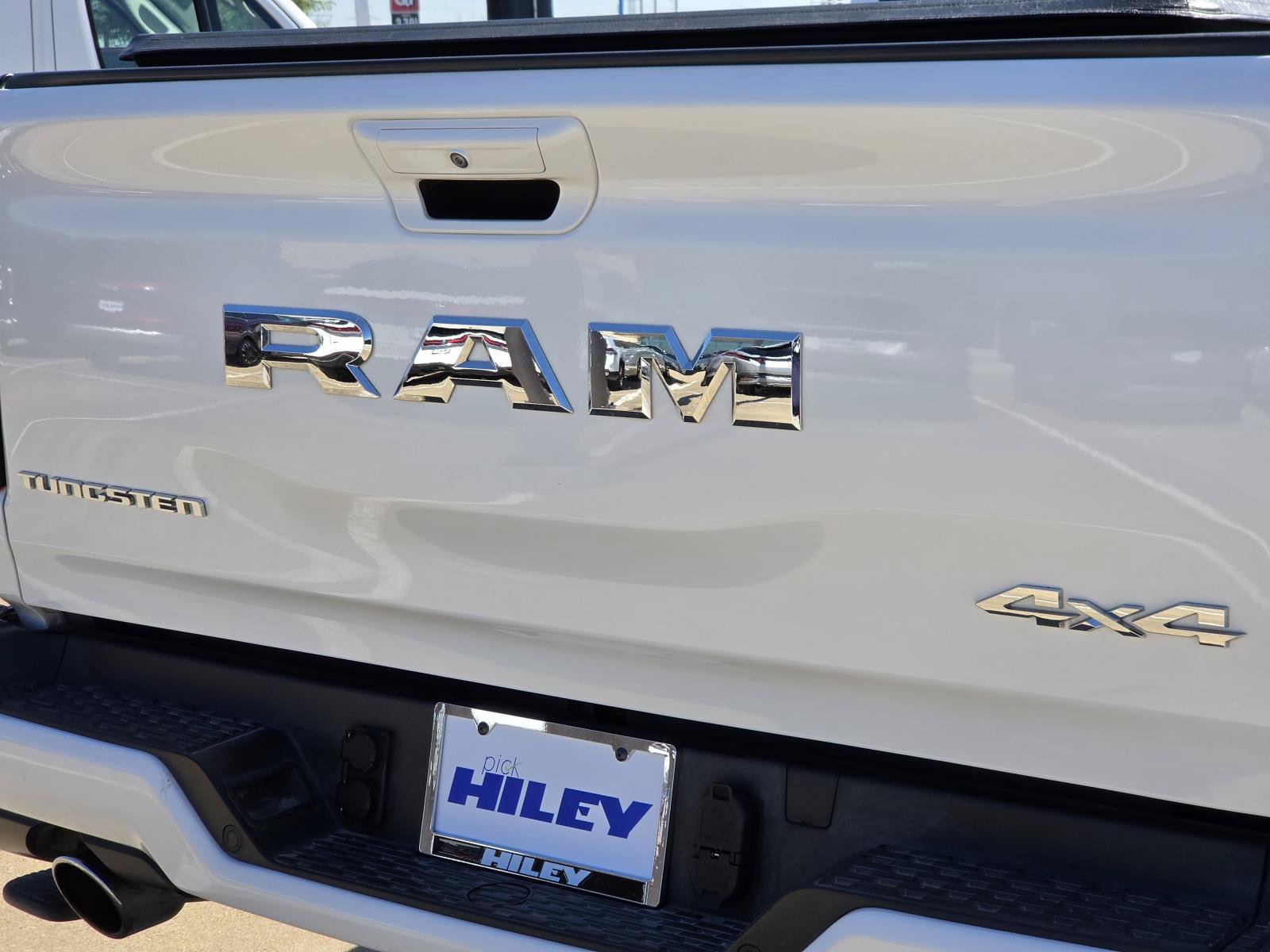 Used 2025 RAM 1500 Tungsten w/ Trailer Tow Group AWD/4WD image 5