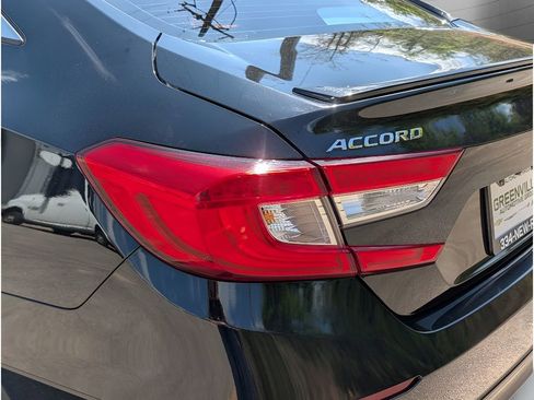 Used 2020 Honda Accord Sport image 4
