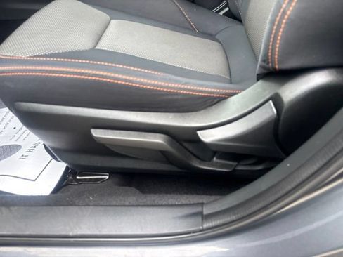 Used 2021 Subaru Crosstrek 2.0i Premium AWD/4WD image 15