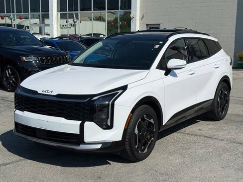Certified 2026 Kia Sportage SX FWD image 5