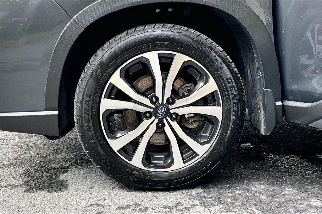 Used 2020 Subaru Forester Limited w/ Popular Package #3 AWD/4WD image 17
