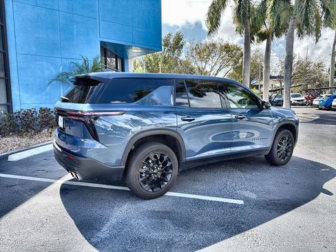 Used 2024 Chevrolet Traverse LS w/ Midnight/Sport Edition image 8