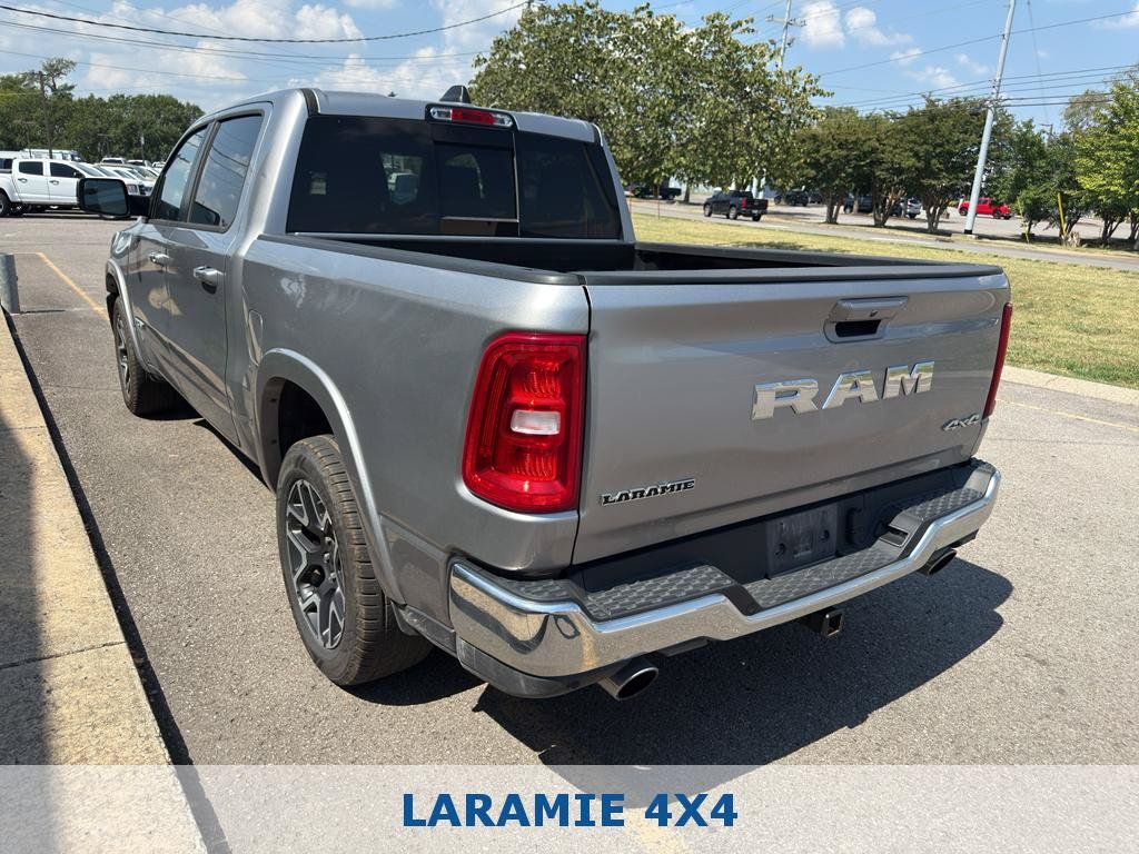 Used 2025 RAM 1500 Laramie AWD/4WD image 2