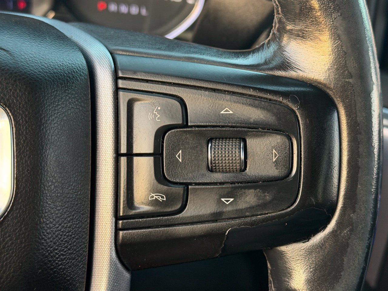 Used 2019 GMC Sierra 1500 SLT RWD image 16
