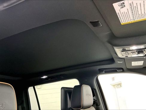 Used 2021 GMC Yukon XL AT4 w/ AT4 Premium Plus Package image 20