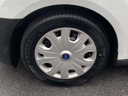 Used 2022 Ford Transit Connect XL image 15