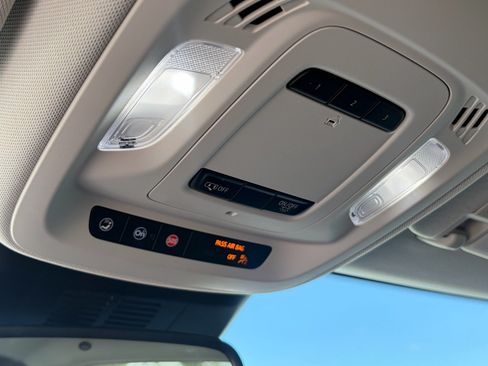 Used 2024 Buick Envision Preferred AWD/4WD image 23