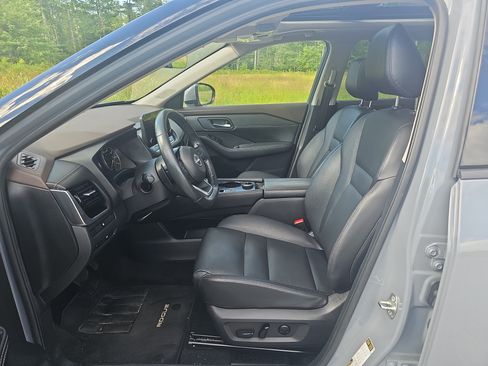 Certified 2023 Nissan Rogue SL w/ SL Premium Package AWD/4WD image 14