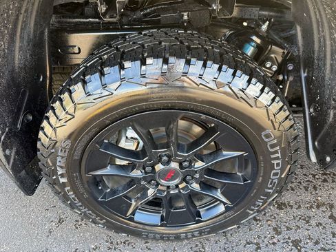 Used 2024 Toyota Tundra Limited w/ TRD Off-Road Package AWD/4WD image 11