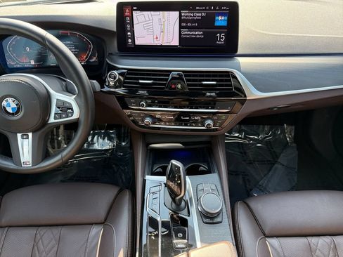 Used 2023 BMW 530i xDrive w/ M Sport Package AWD/4WD image 11