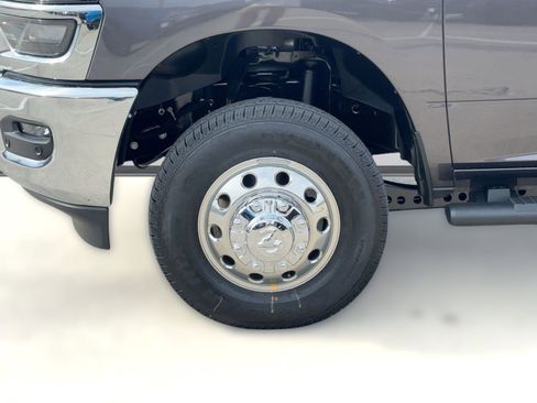 Used 2026 RAM 3500 Tradesman image 12