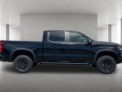 New 2026 Chevrolet Silverado 1500 ZR2 AWD/4WD image 3