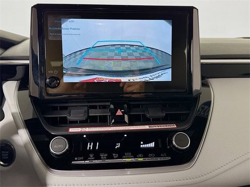 Certified 2025 Toyota Corolla SE image 20