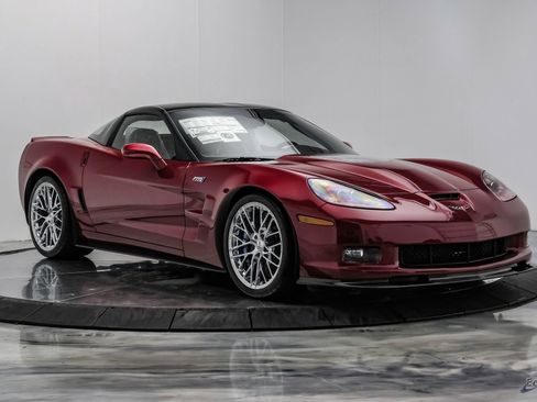 Used 2010 Chevrolet Corvette ZR1 w/ Preferred Equipment Group RWD image 22