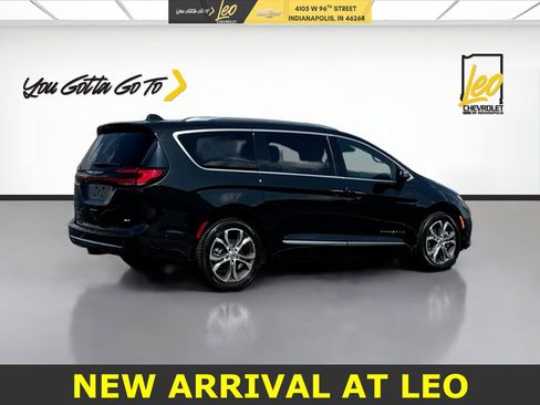Used 2021 Chrysler Pacifica Pinnacle image 7