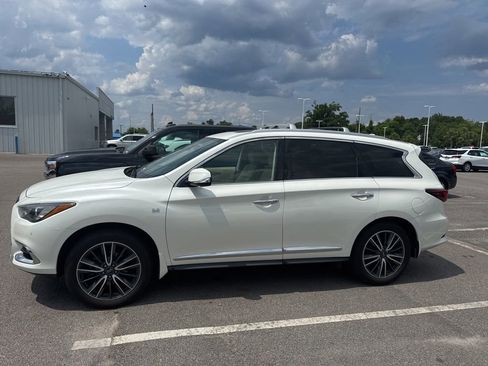Used 2019 INFINITI QX60 Luxe w/ Sensory Package AWD/4WD image 3