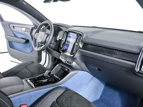 Certified 2023 Volvo C40 P8 Recharge Ultimate AWD/4WD image 26