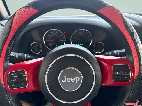Used 2017 Jeep Wrangler Sport AWD/4WD image 14