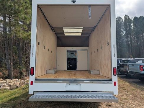 New 2025 Chevrolet Express 3500 w/ Power Convenience Package image 18