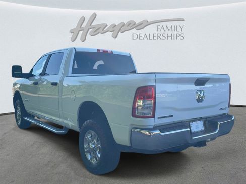 Used 2024 RAM 2500 Big Horn AWD/4WD image 5
