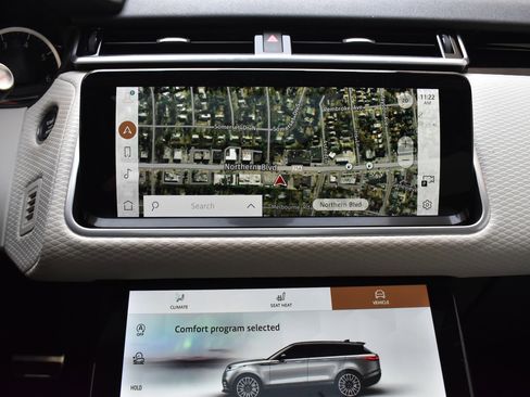 Used 2023 Land Rover Range Rover Velar R-Dynamic S image 35